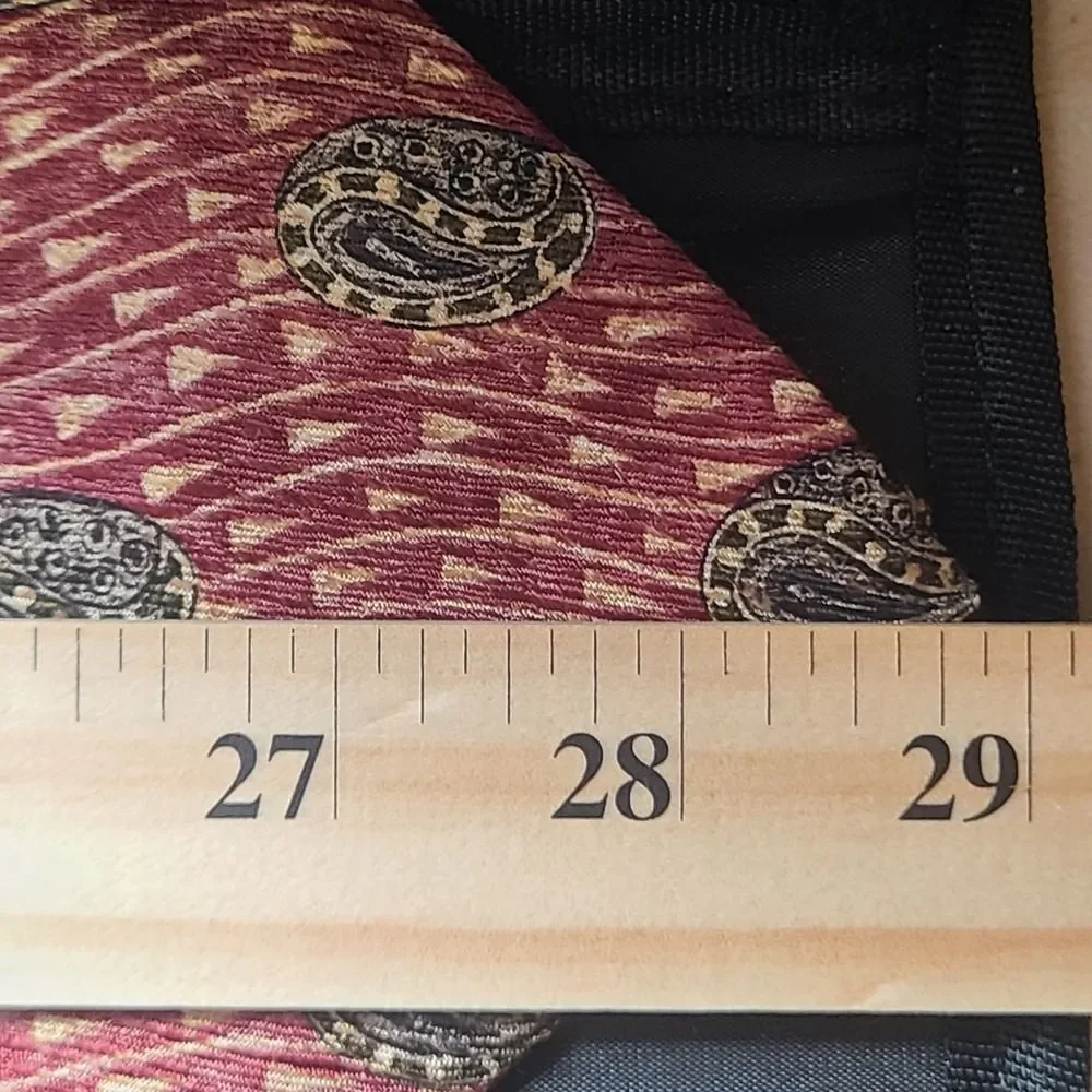 Emanuel Ungaro Designer Paris 100% Silk Tie 58